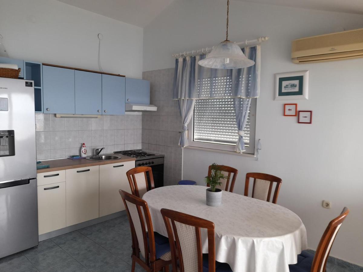 Apartments Nevjestic Primosten Exterior photo