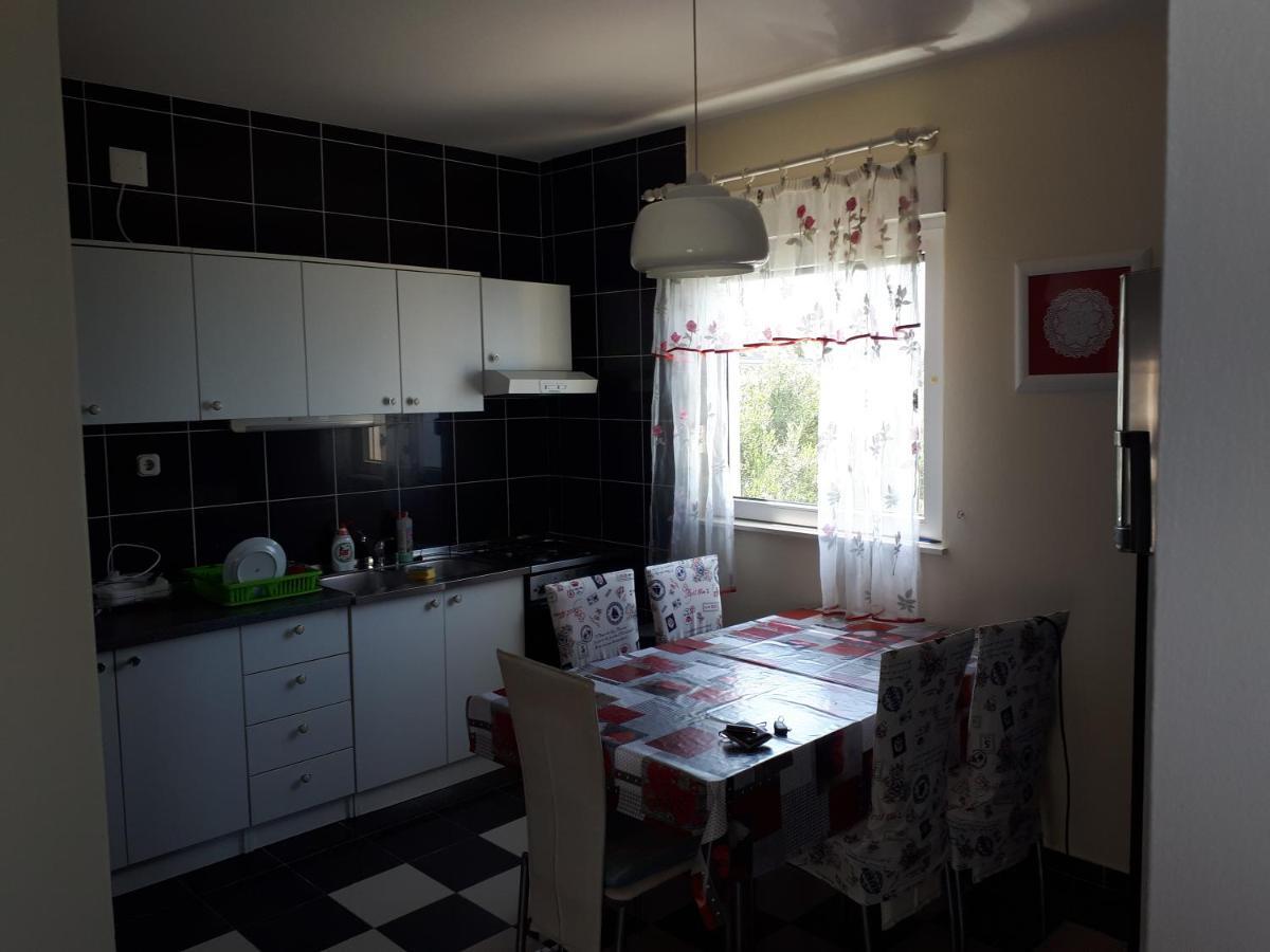 Apartments Nevjestic Primosten Exterior photo